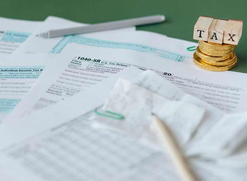 pexels-n-voitkevich-6863181